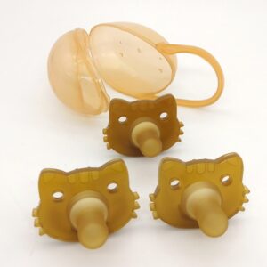 One-Piece All-Silicone Cat Pacifier Set – Soft BPA-Free Orthodontic Soother with Travel Case, Modern Aesthetic Infant Binky for Newborns & Infants (Amber)